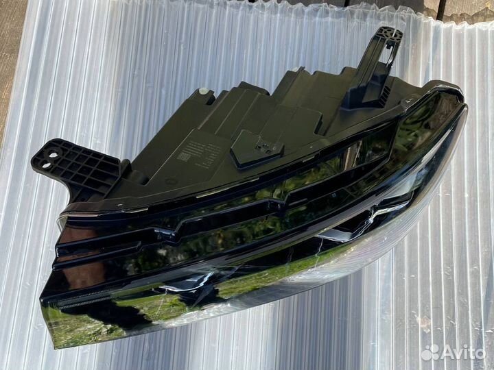 Передняя матричная фара левая Voyah Free 2023