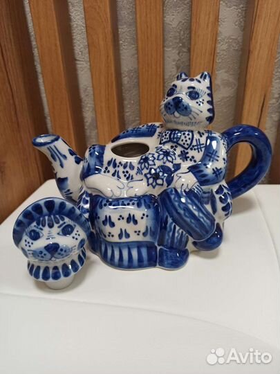 Гжель. Заварочный чайник 