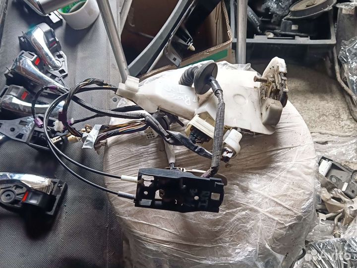 Замок двери задней Lexus Rx300 1MZ 2001