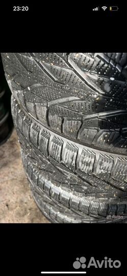 Nokian Tyres Hakkapeliitta R2 SUV 225/65 R17 106R