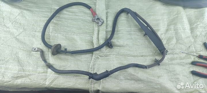 Провод плюсовой клема Audi A4 B6/B7