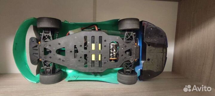 Машина на пульте управления для дрифта