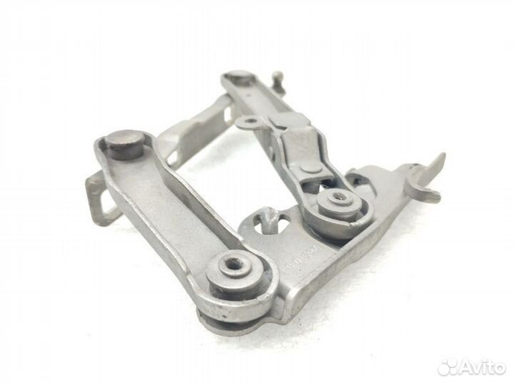 Петля капота правая Mercedes-Benz E-Class W211