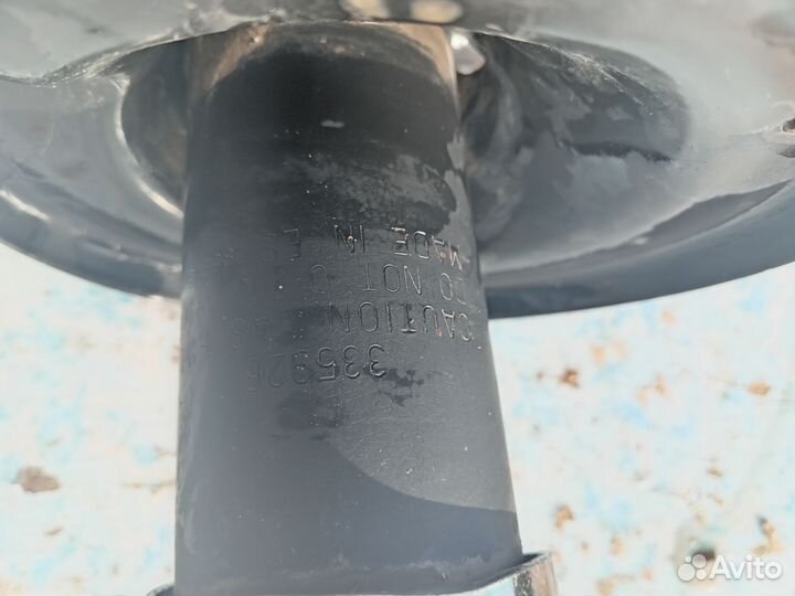 Амортизатор на land rover frilender