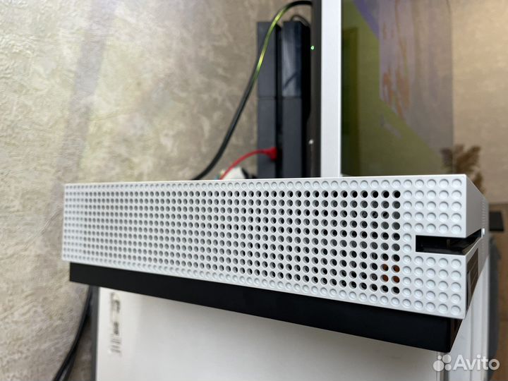 Xbox one s 1tb +430игр