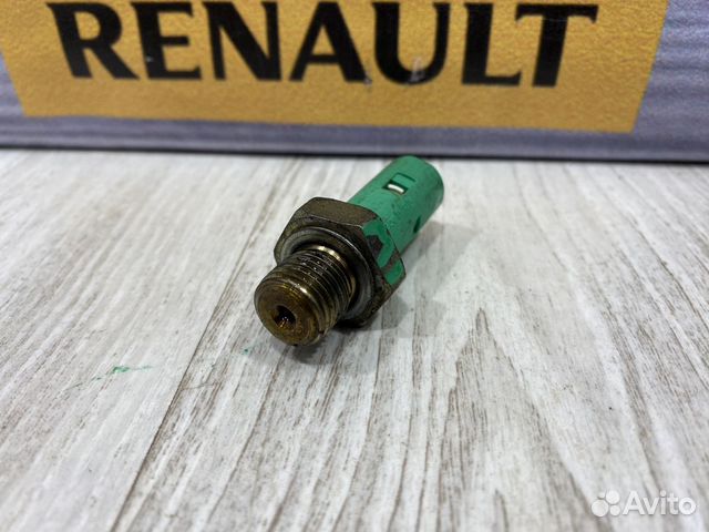 Датчик давления масла Renault megane 1