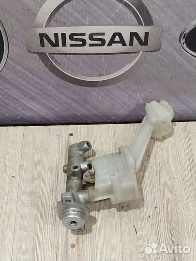 Главный тормозной цилиндр гтц Nissan primera P12