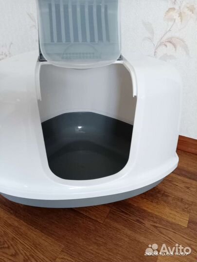 Лоток для кошек закрытый