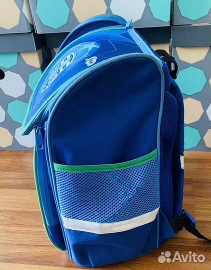 Школьный рюкзак