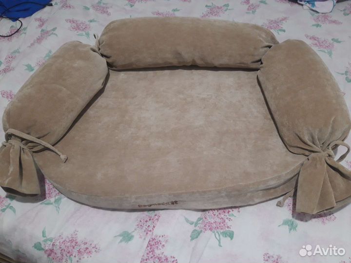 Лежанка для собак мелких пород