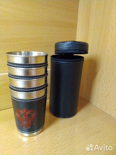 Подарочный набор штоф+стопки,стопки в чехле(нов.)