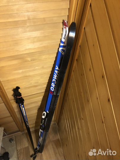 Беговые лыжи с палками