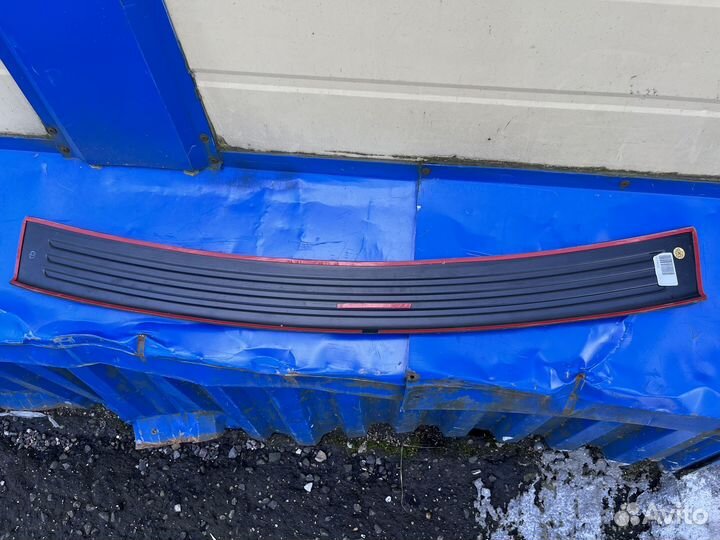 Накладка на бампер