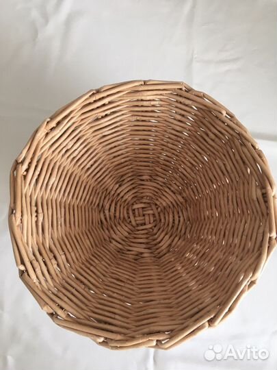 Корзина плетеная кашпо.Фруктовница