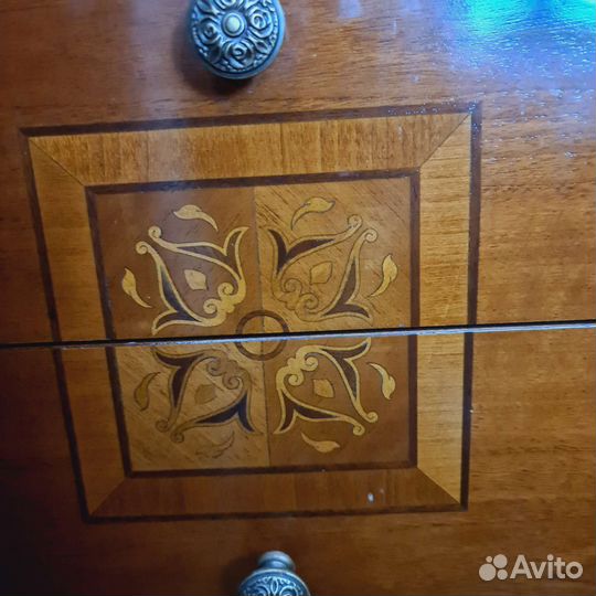 Тумбочка прикроватная из массива