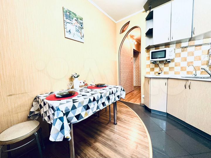 2-к. квартира, 54 м², 1/5 эт.