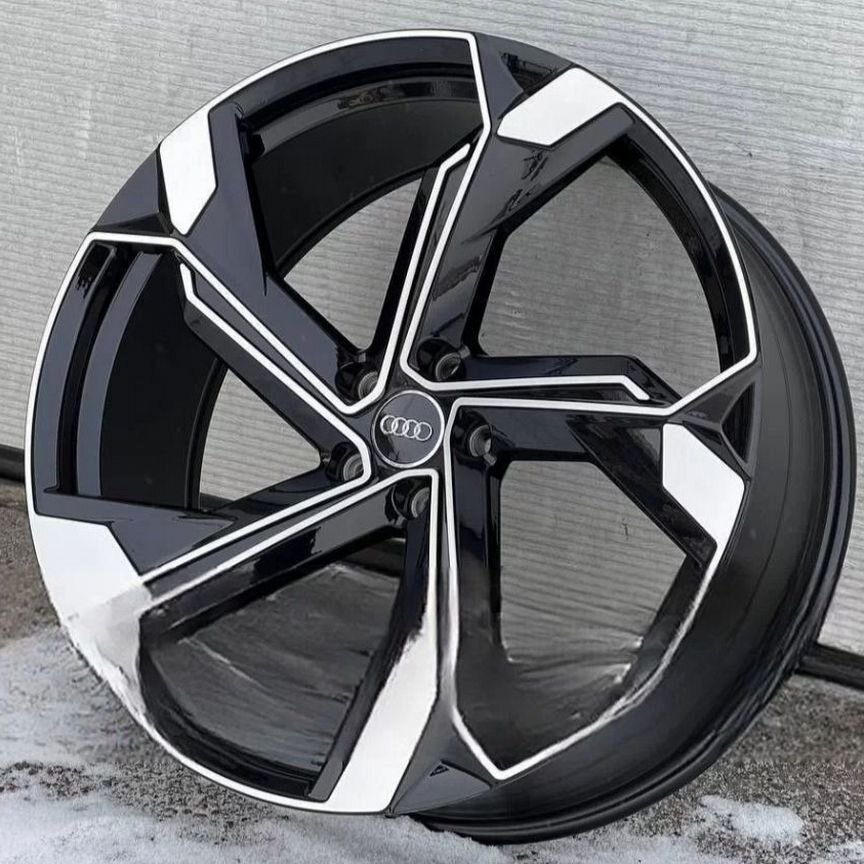 Литые диски Audi 8.5×R19 5×112