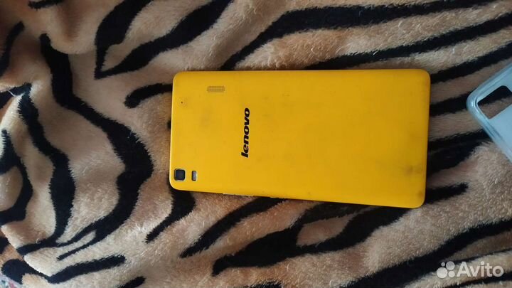 Телефон Lenovo