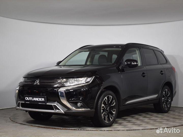 Mitsubishi Outlander 2.0 CVT, 2022