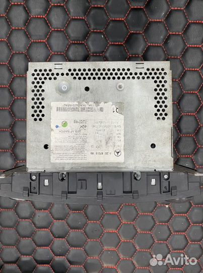 Штатное головное устройство Mercedes-Benz w203