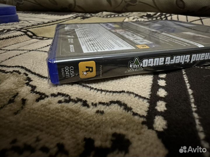 Игра GTA 5 premium edition ps4 новый