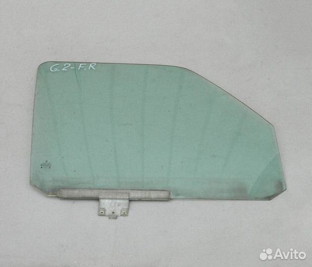 Стекло двери передней правой VW Golf 2