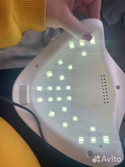 Лампа для ногтей