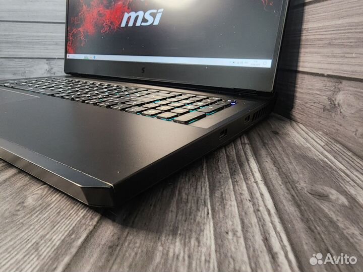 MSI GP76 Leopard I7 10850 / RTX3070 /17.3