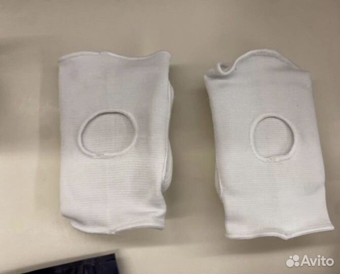 Наколенники Asics