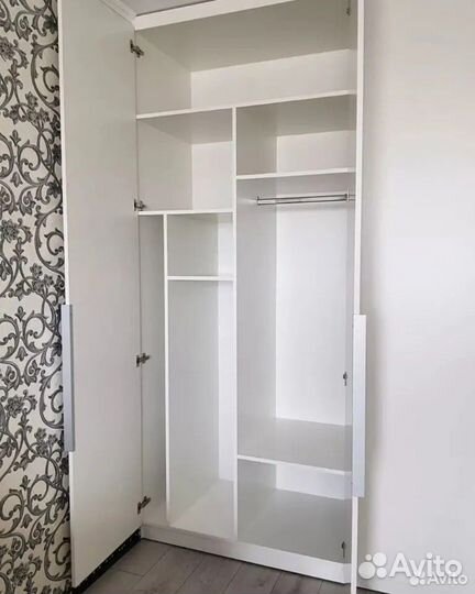 Современный шкаф