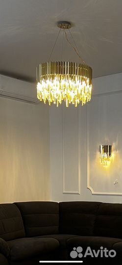 2 Люстры хрустальные и бра