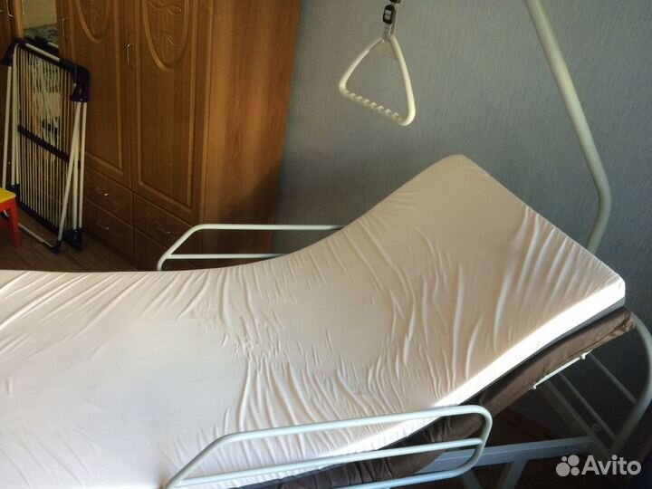 Медицинская функциональная кровать для лежачего