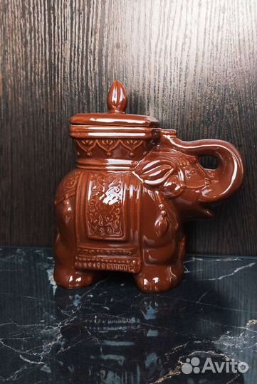 Чайница слон