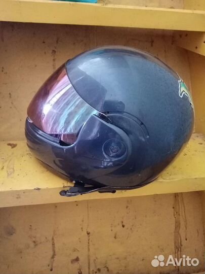 Мотоциклетный шлем