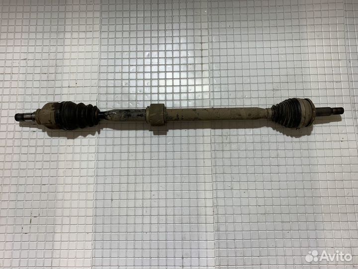 Привод правый Toyota Corolla E150