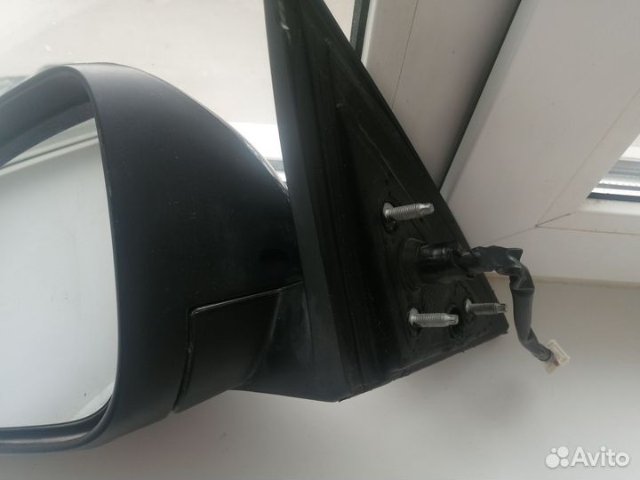 Зеркало левое новое на Nissan almera