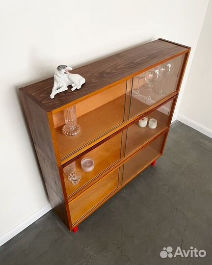 Шкаф витрина винтаж Чехословакия