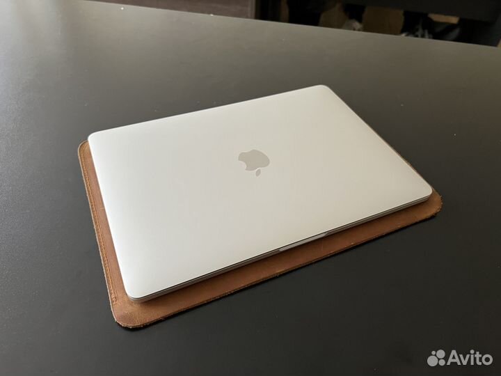 MacBook Pro 8Gb/512Gb/13 дюймов