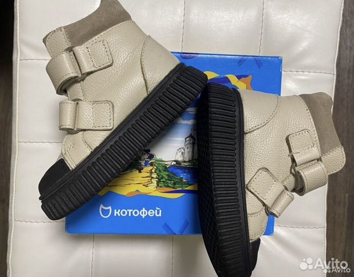 Ботинки демисезонные для девочки 22 размер Котофей