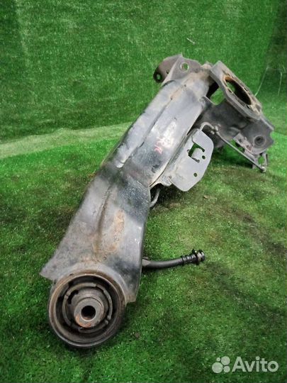 Рычаг подвески задний правый Nissan X-Trail TNT31