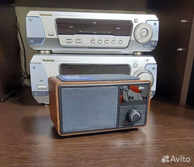 Радиочасы Ritmix RRC-880 с беспроводной зарядкой