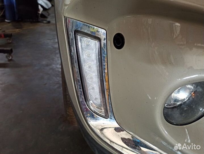 Парктроник переднего бампера Сузуки Витара с 2015г