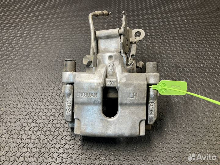 Суппорт тормозной задний левый Jaguar XJ X351 2012