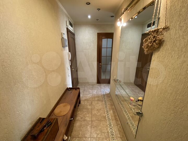 4-к. квартира, 63 м², 5/5 эт.