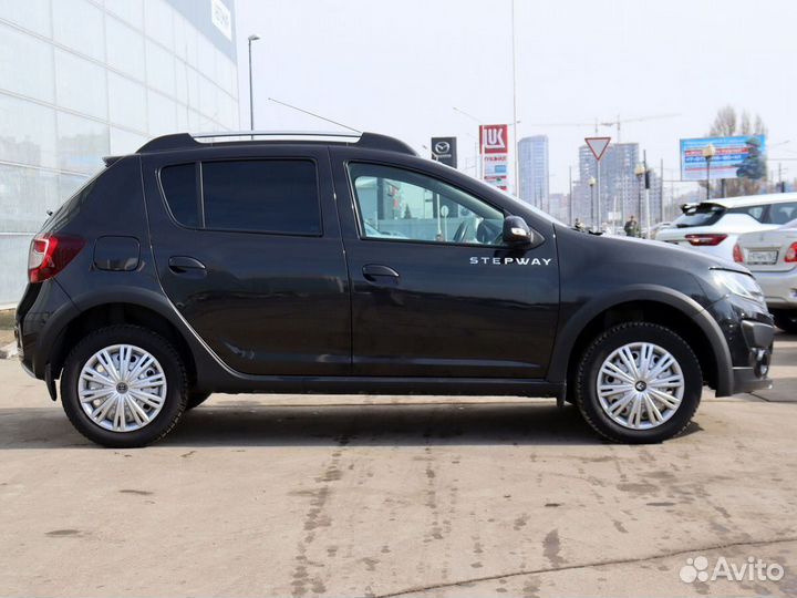 Renault Sandero Stepway 1.6 AT, 2017, 120 287 км