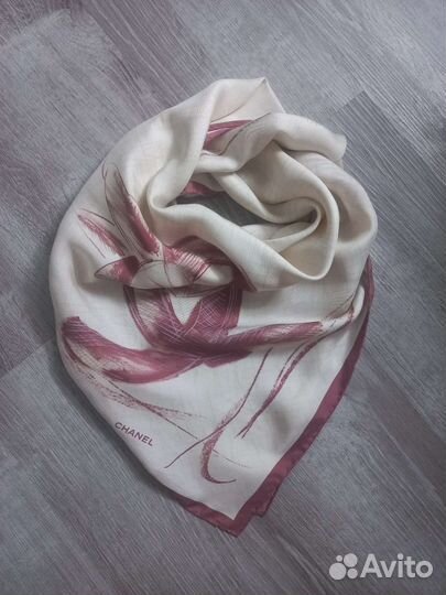 Шелковый платок chanel