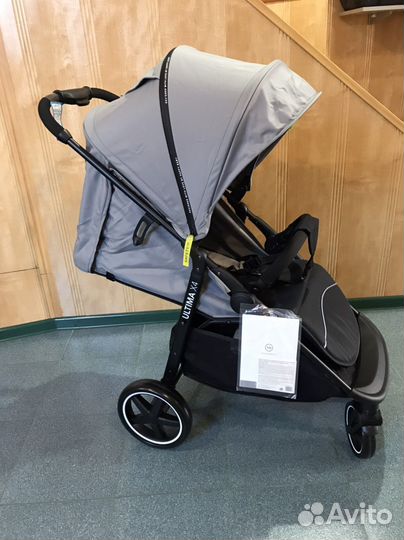 Прогулочная коляска новая