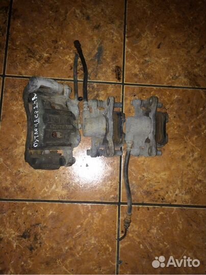 Суппорт Супорт Митсубиси Оутлендер 2004 год 2.4