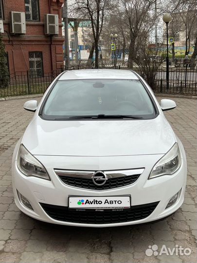 Opel Astra 1.6 AT, 2011, 153 000 км