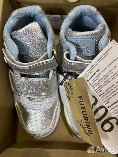 Ботинки для девочки новые 30